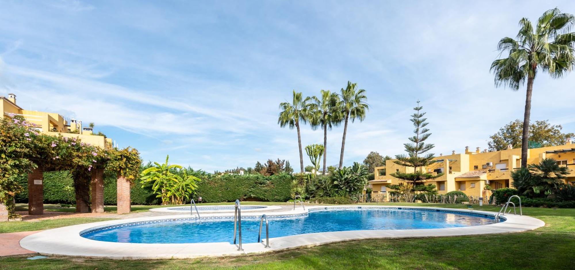 Apartamento Duplex Los Cartujanos I Marbella Buitenkant foto